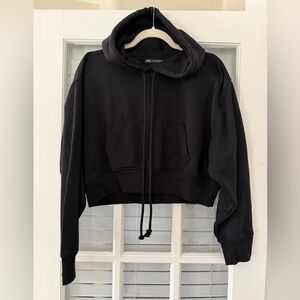 Zara Women’s L Black Cropped Long Sleeve Pullover Hoodie Sweatshirt